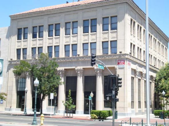 Mondo Building: 501 W Main St, Merced, CA 95340